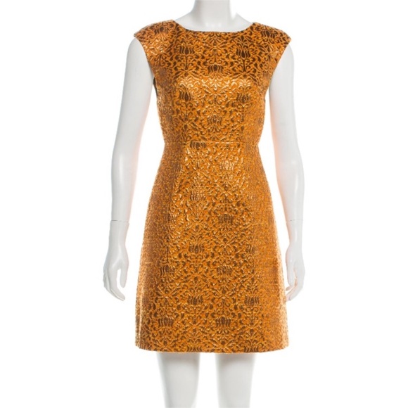 Alice + Olivia Dresses & Skirts - ALICE + OLIVIA Beth Metallic Gold Open Back A-Line Cocktail Mobwife Dres…